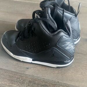 Jordan Flights in black size 11C